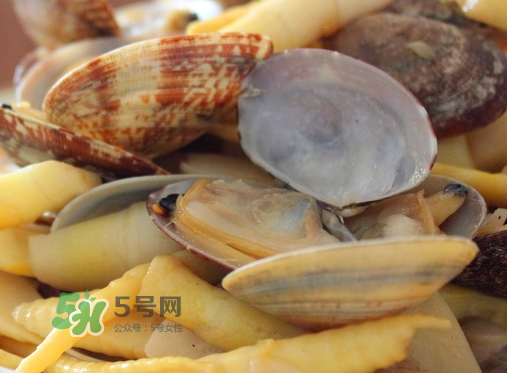 花蛤開(kāi)口了還能吃嗎？花蛤開(kāi)口不動(dòng)還能吃嗎？