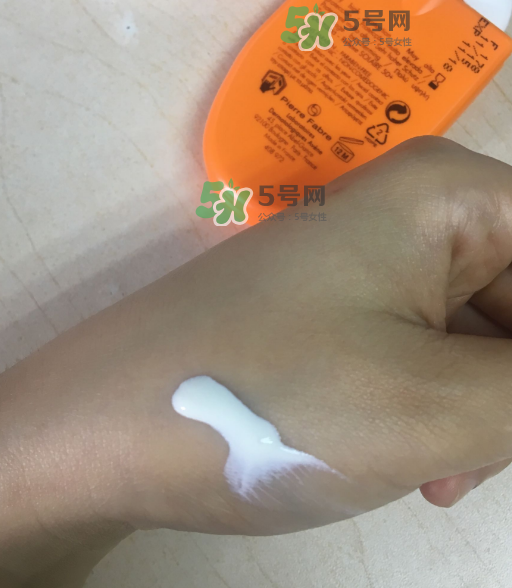 雅漾防曬霜怎么樣？雅漾防曬霜防水嗎？