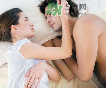 夫妻經(jīng)常親熱有哪些好處？夫妻性生活重要嗎？