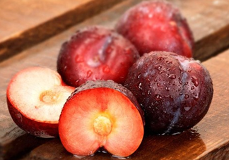 黑布林和紅布林哪個(gè)甜？黑布林和紅布林的區(qū)別