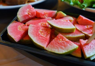 哪些人不能吃芭樂？芭樂不能和什么一起吃