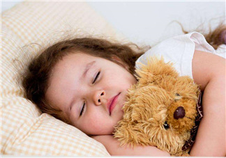 孩子在幼兒園受欺負(fù)怎么辦？孩子在幼兒園不合群怎么辦？