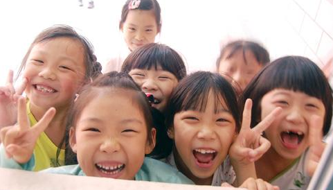 孩子在幼兒園受欺負(fù)怎么辦？孩子在幼兒園不合群怎么辦？