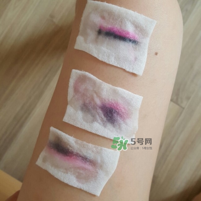 卸妝液的使用方法 卸妝液怎么用 卸妝液的使用方法 卸妝液怎么用