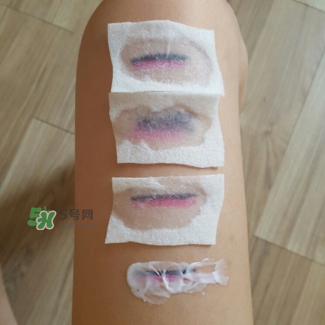 卸妝液的使用方法 卸妝液怎么用 卸妝液的使用方法 卸妝液怎么用