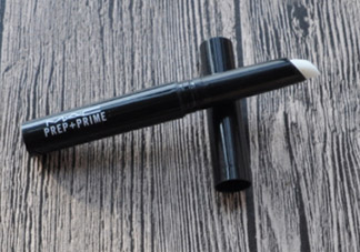 mac唇部打底膏怎么用？mac唇部打底使用方法