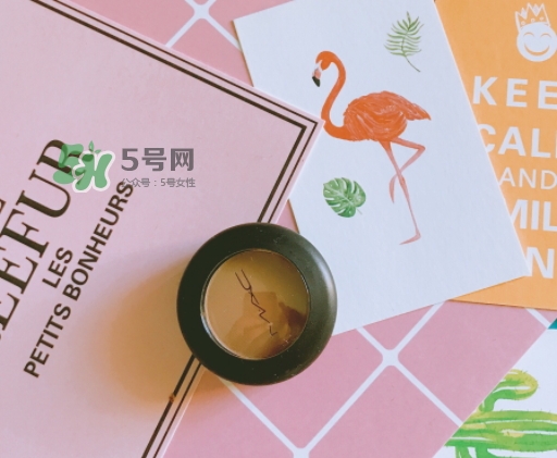 mac焦點(diǎn)小眼影怎么樣？mac時(shí)尚焦點(diǎn)小眼影好用嗎