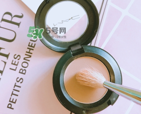mac焦點(diǎn)小眼影怎么樣？mac時(shí)尚焦點(diǎn)小眼影好用嗎