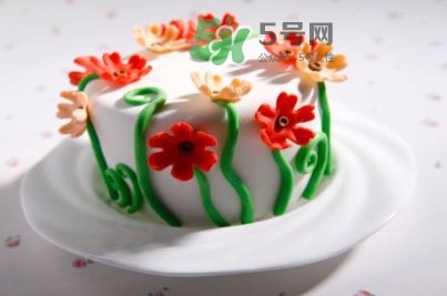 為什么叫翻糖蛋糕？翻糖蛋糕為什么那么貴