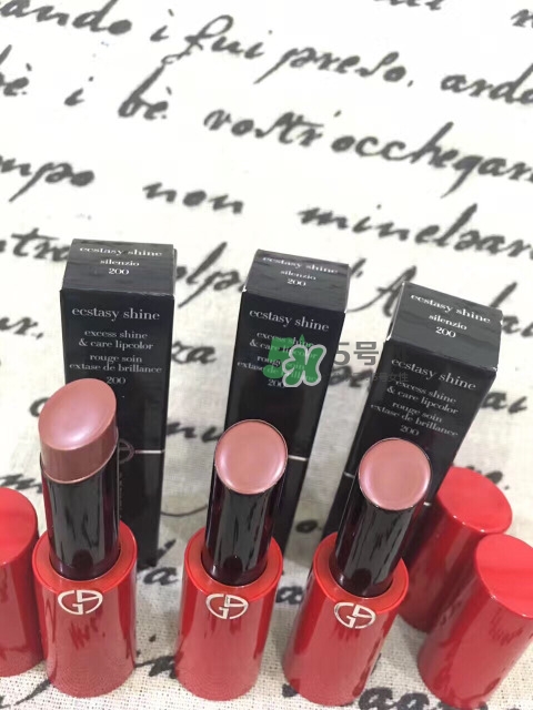 阿瑪尼細(xì)管唇膏200試色 阿瑪尼細(xì)管口紅200試色圖 阿瑪尼細(xì)管唇膏200試色 阿瑪尼細(xì)管口紅200試色圖