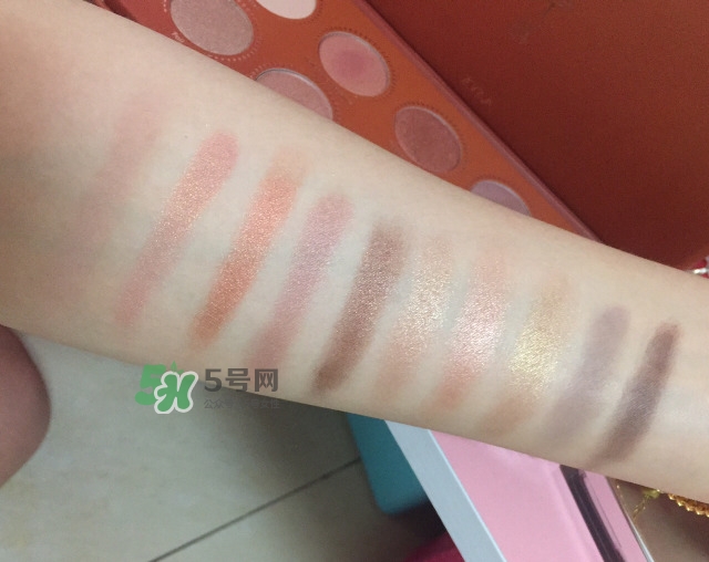 zoeva玫瑰金眼影盤怎么畫？zoeva rose golden畫法教程