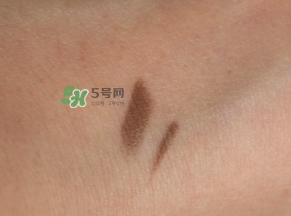 mac眉筆怎么轉(zhuǎn)？mac眉筆轉(zhuǎn)不出來(lái)?