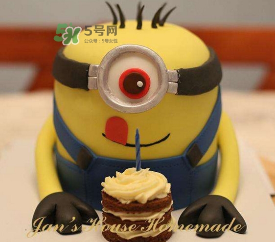 翻糖蛋糕多少錢(qián)一個(gè)？翻糖蛋糕多錢(qián)一磅？