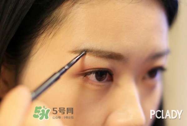 mac眉筆怎么用？mac魅可眉筆怎么削