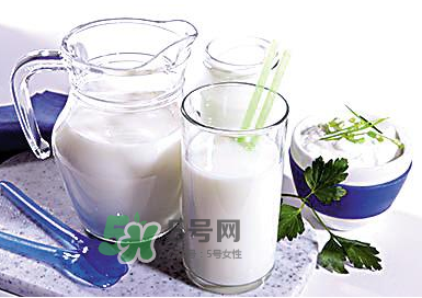 牛初乳孕婦可以吃嗎？牛初乳產(chǎn)婦可以吃嗎？