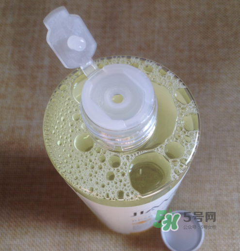 嘉雯卸妝水怎么樣？嘉雯卸妝水好用嗎？