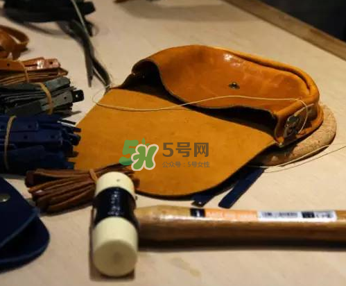 roberu peace and smile笑臉錢包多少錢_在哪買_怎么買？