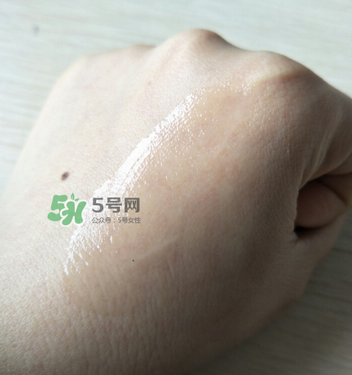 溫碧泉明星復(fù)合水精華多少錢？溫碧泉明星復(fù)合水精華價(jià)格