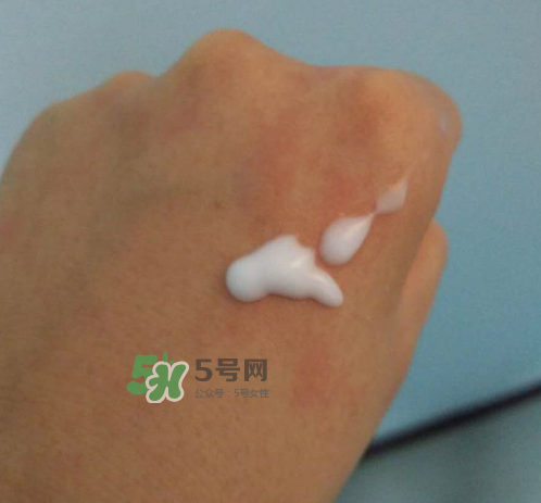 溫碧泉明星復(fù)合水精華怎么用？溫碧泉明星復(fù)合水精華用法