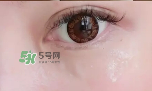 axxzia曉姿眼部精華怎么樣？曉姿眼部精華怎么用