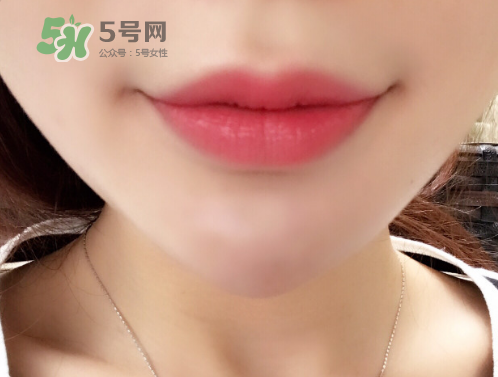 tf白管05和07哪個(gè)好看？tom ford白管05和07試色對(duì)比