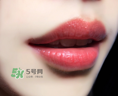 tf白管05是什么顏色？tom ford白管05適合黃皮嗎？