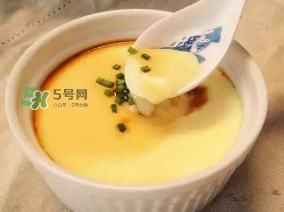 蒸雞蛋是冷水上鍋蒸嗎？蒸雞蛋是用冷水還是熱水？