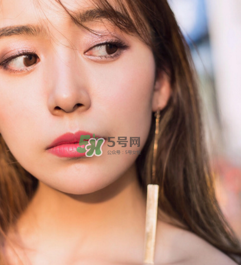 tf白管07是什么顏色？tom ford白管07適合黃皮嗎？