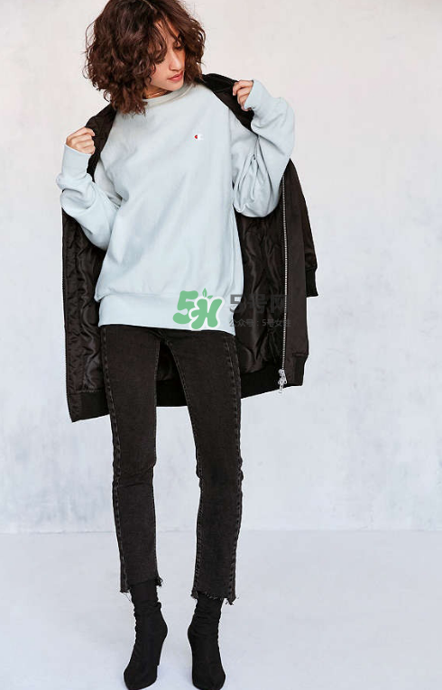 champion reverse weave套頭衫多少錢？champion糖果衛(wèi)衣價格