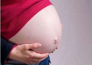 孕期可以蹲著上廁所嗎？孕期上廁所會(huì)壓到寶寶嗎？