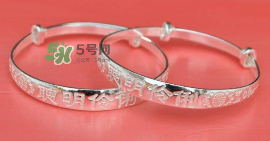 銀首飾可以以舊換新嗎？銀首飾以舊換新折舊費(fèi)多少？