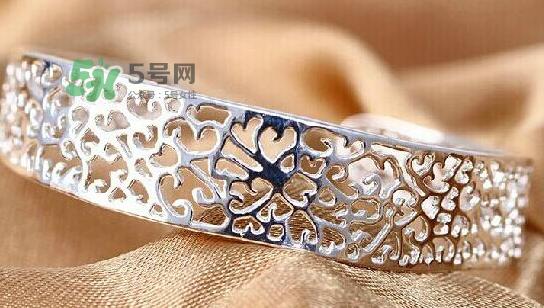 銀首飾可以以舊換新嗎？銀首飾以舊換新折舊費(fèi)多少？