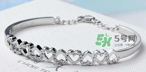 銀手鐲變黑了如何洗白？銀手鐲變黑怎么洗？