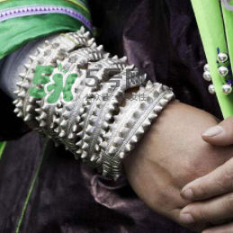 銀手鐲可以去濕氣嗎？銀手鐲能祛濕嗎？