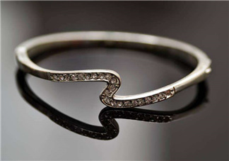 銀首飾可以以舊換新嗎？銀首飾以舊換新折舊費多少？