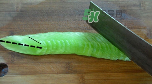青筍怎么處理？青筍怎么切成菱形