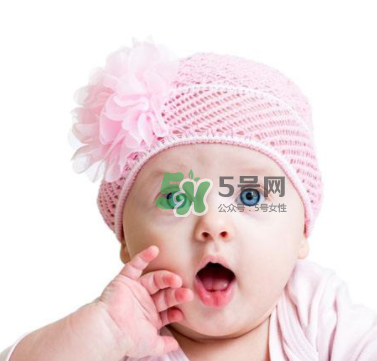 立秋后寶寶要穿什么衣服？立秋后寶寶要穿襪子嗎？