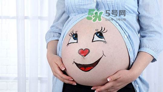 胎教可以聽(tīng)流行歌曲嗎？如何判斷寶寶喜歡什么類型的胎教音樂(lè)