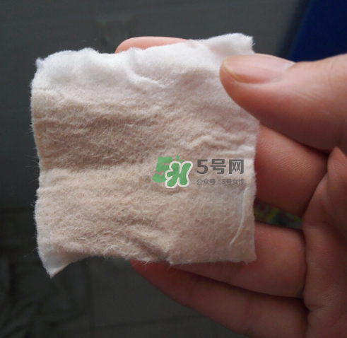 歐詩漫卸妝水怎么樣？歐詩漫卸妝水含酒精嗎？