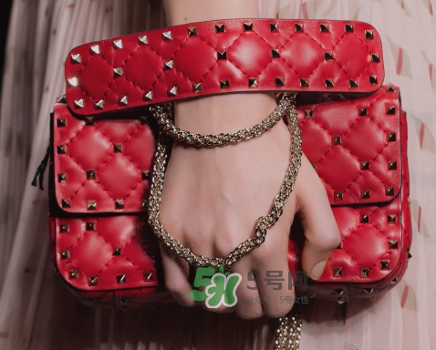 rockstud spike是什么品牌？rockstud spike耐用嗎？