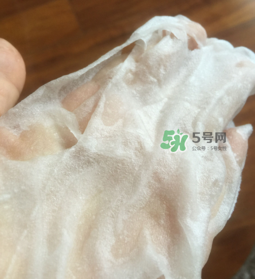 伊貝詩面膜怎么樣？伊貝詩面膜有熒光劑嗎？