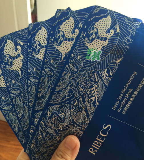 伊貝詩面膜怎么樣？伊貝詩面膜有熒光劑嗎？