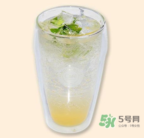 蘇打水是什么水？蘇打水喝多了會(huì)怎么樣？