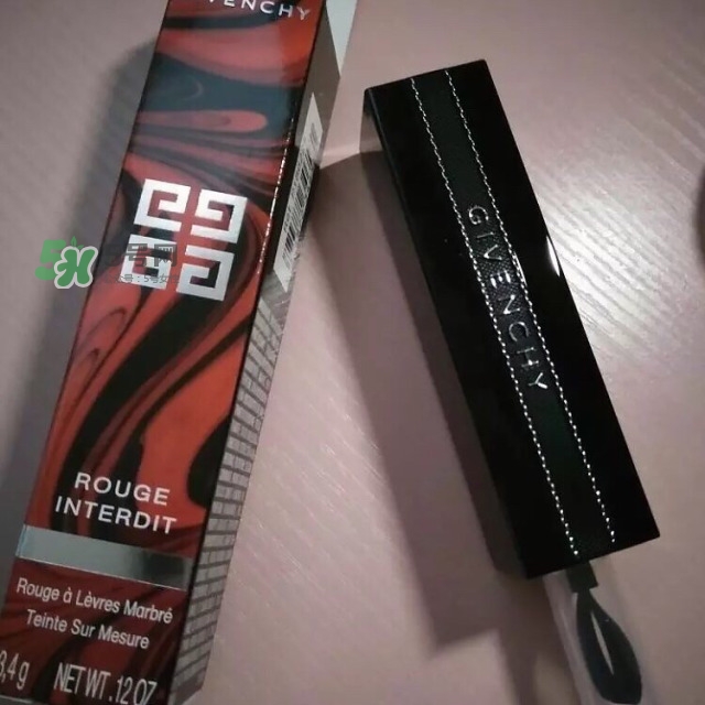 紀(jì)梵希禁忌之吻大理石紋唇膏怎么樣_好用嗎 紀(jì)梵希禁忌之吻大理石紋唇膏怎么樣_好用嗎