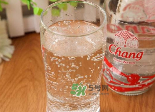 蘇打水是什么水？蘇打水喝多了會怎么樣？