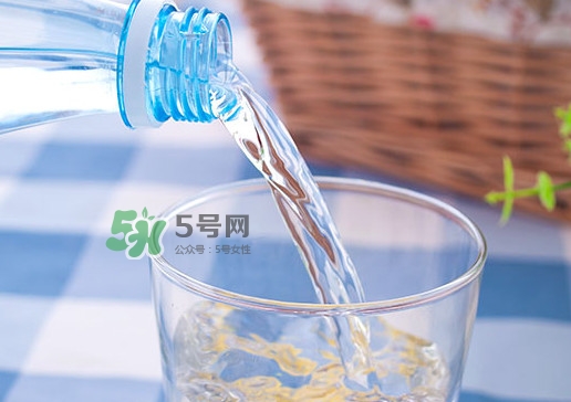 蘇打水一天喝多少最好？蘇打水每天喝多少合適？