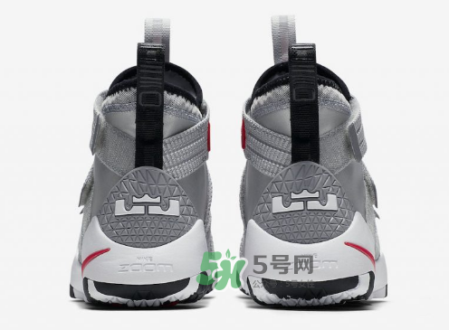 nike lebron soldier 11 silver bullet銀灰配色什么時(shí)候發(fā)售？