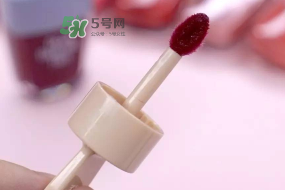 愛麗小屋冰淇淋唇釉哪個好看？愛麗小屋冰淇淋唇釉試色