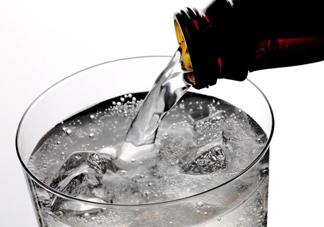 蘇打水什么時候喝最好？蘇打水什么人不能喝