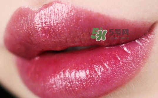 雅詩蘭黛戀愛唇膏試色 雅詩蘭黛pure color love戀愛唇膏色號(hào)